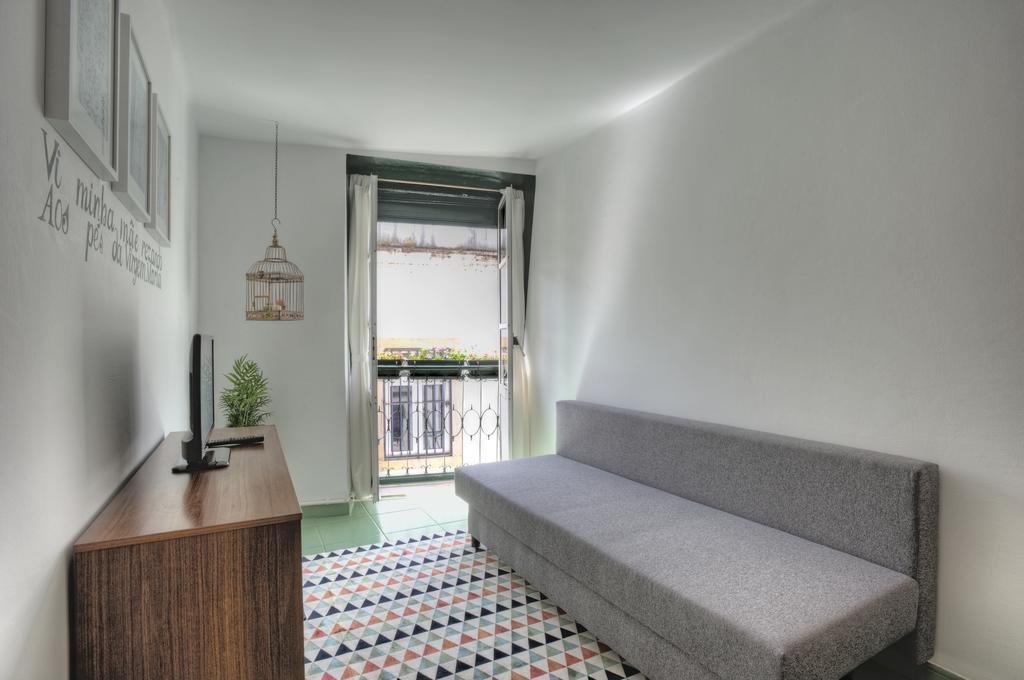 Stay Local In Alfama! Alice Central Home, Near River Lissabon Exterior foto