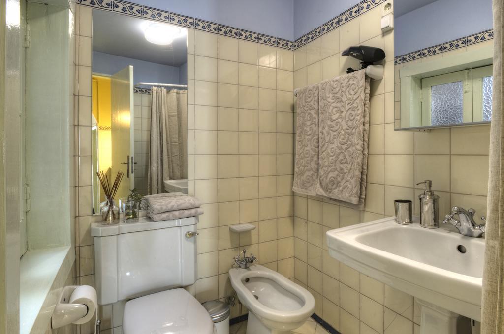 Stay Local In Alfama! Alice Central Home, Near River Lissabon Exterior foto