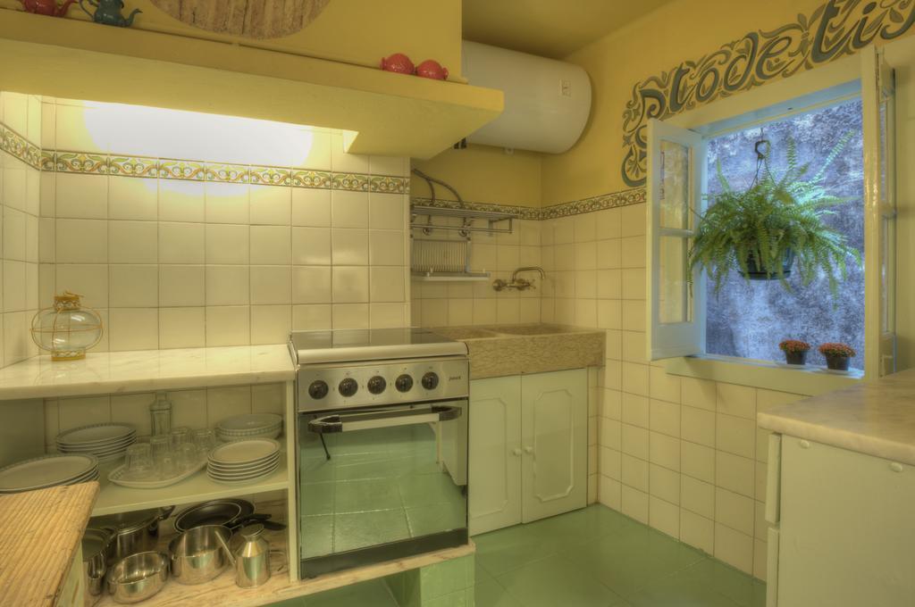 Stay Local In Alfama! Alice Central Home, Near River Lissabon Exterior foto