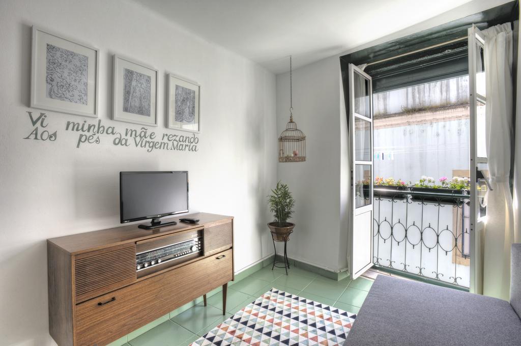 Stay Local In Alfama! Alice Central Home, Near River Lissabon Exterior foto