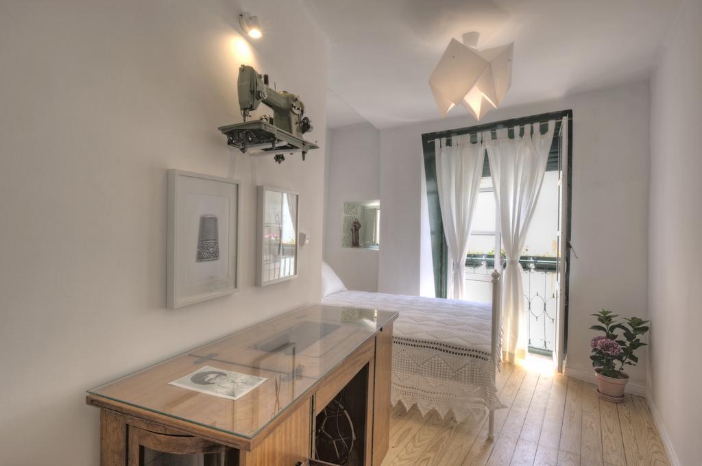 Stay Local In Alfama! Alice Central Home, Near River Lissabon Exterior foto