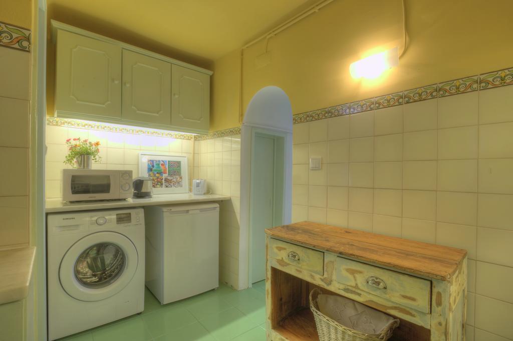Stay Local In Alfama! Alice Central Home, Near River Lissabon Exterior foto