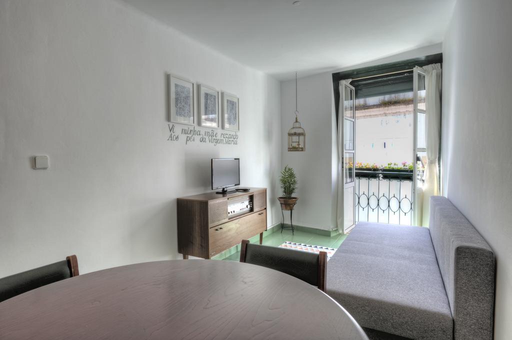 Stay Local In Alfama! Alice Central Home, Near River Lissabon Exterior foto